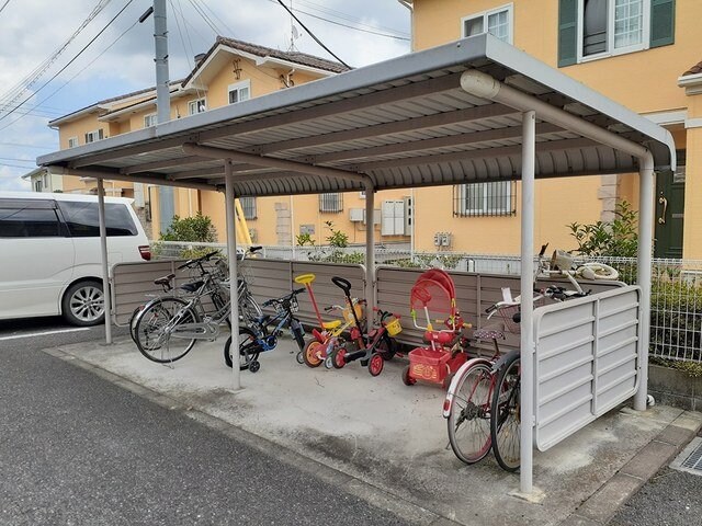 グラン・アヴェニールＢの物件内観写真