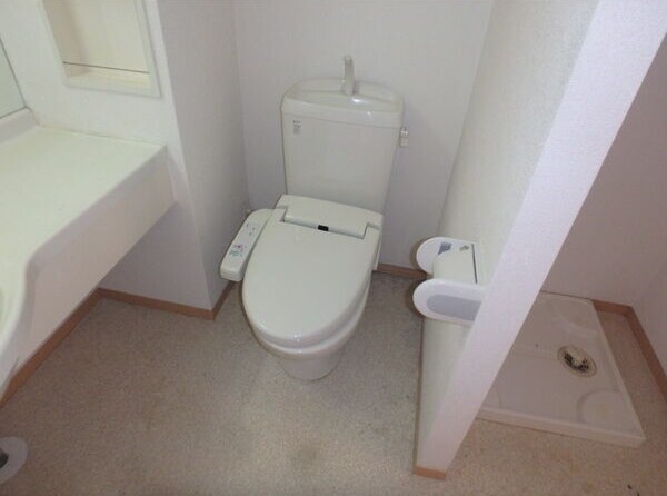 フィオレットの物件内観写真