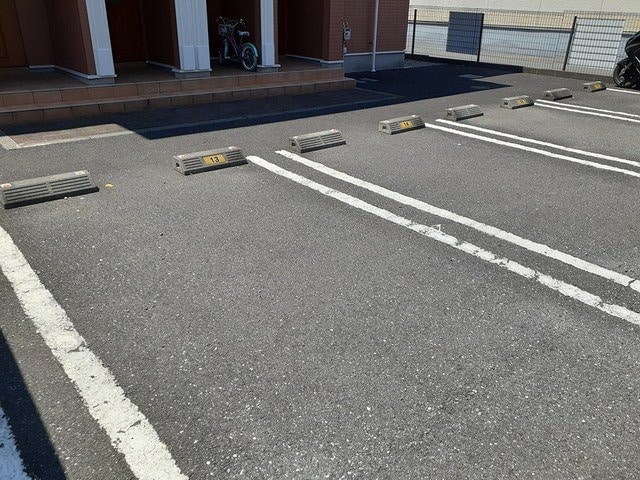 クラール・ハイムＢの物件外観写真