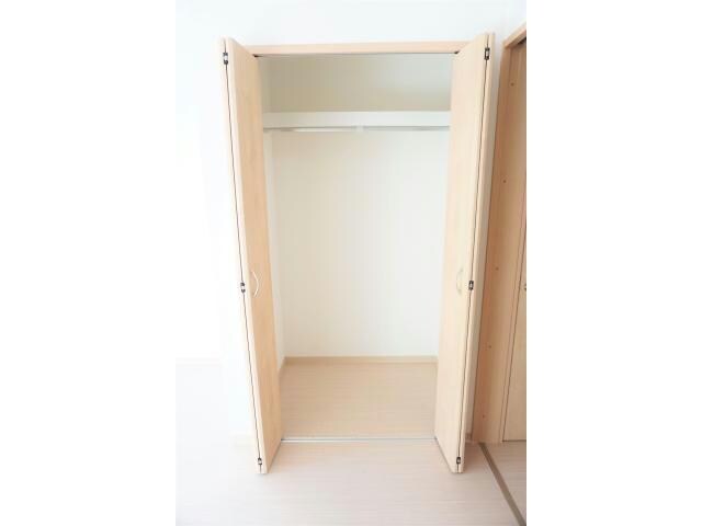 クレストV峰Aの物件内観写真