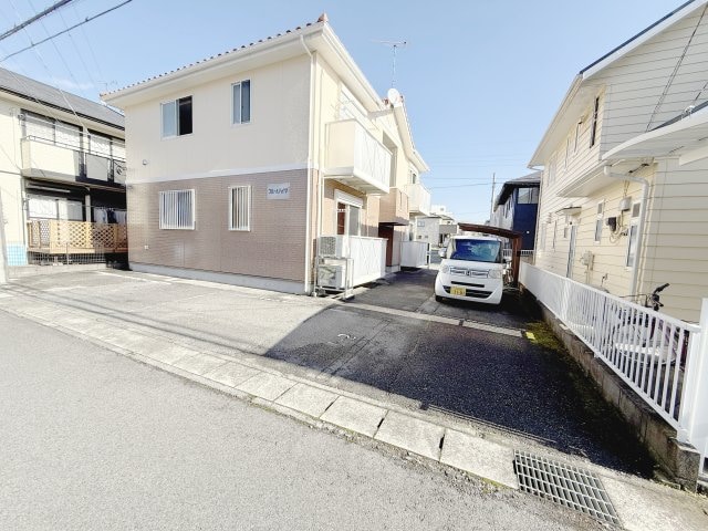 フルールハイツの物件外観写真