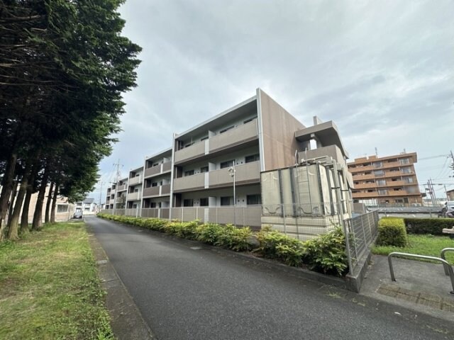 ジュールフェリエの物件外観写真