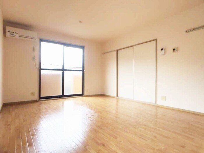 ティンカー・ベル Ⅱの物件内観写真