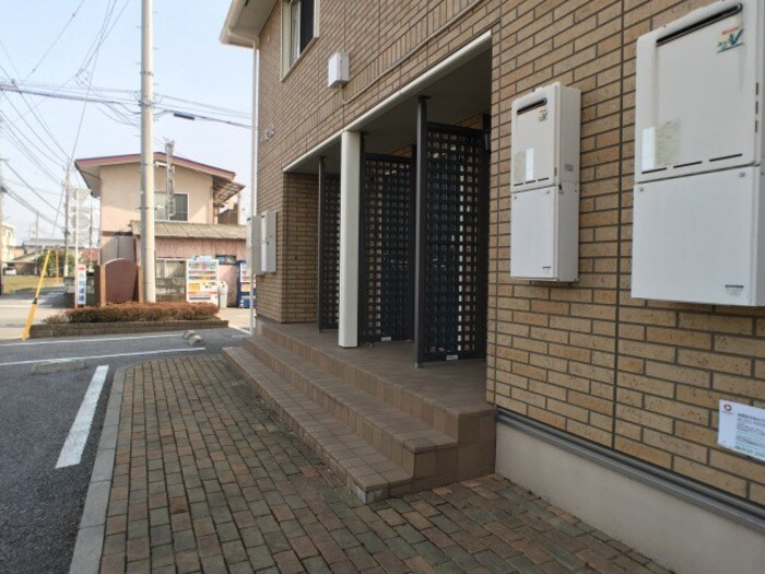 イーストヒルズ 八番館の物件外観写真