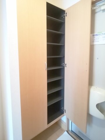 イーストヒルズ 八番館の物件内観写真