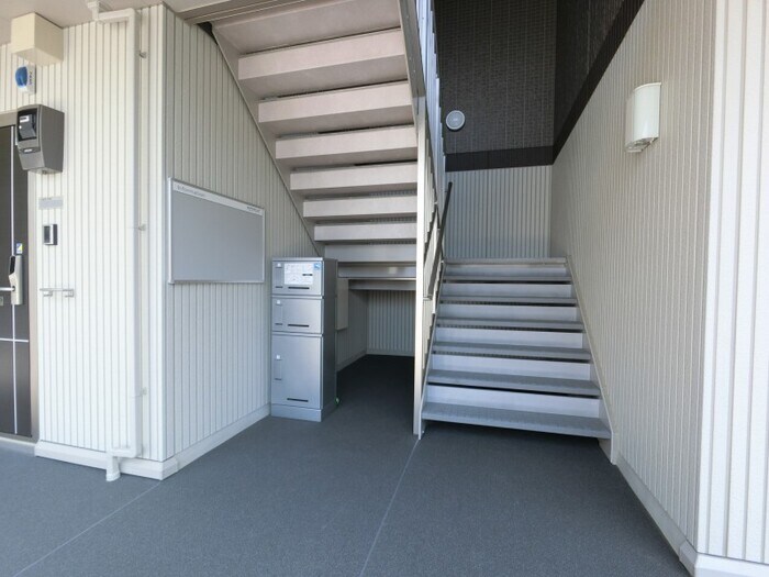 ヴァイアＥの物件外観写真