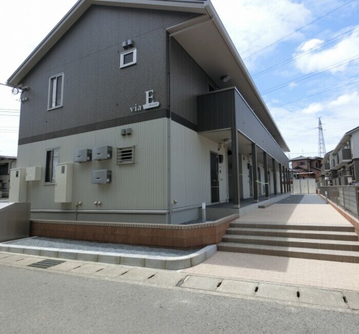 ヴァイアＥの物件外観写真