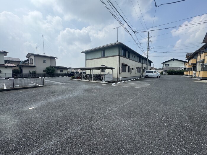 アンバサダーヒルズ Ｃの物件外観写真