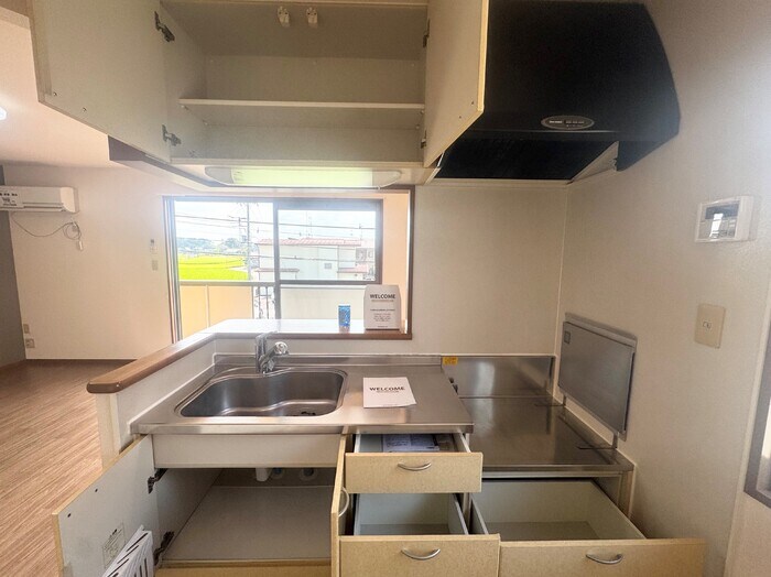 アンバサダーヒルズ Ｃの物件内観写真