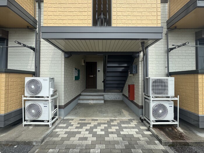 アンバサダーヒルズ Ｃの物件外観写真