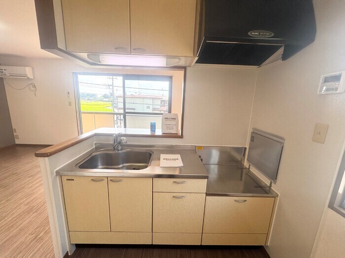 アンバサダーヒルズ Ｃの物件内観写真