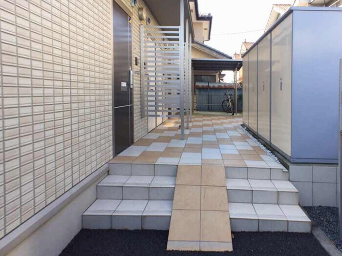 アメージングエステートの物件外観写真