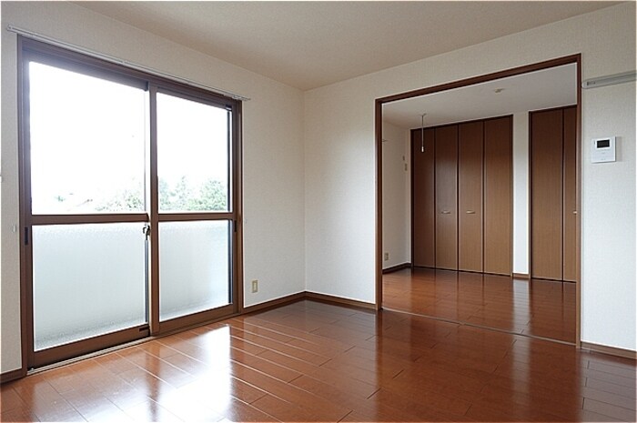 フローラルコート Ｅの物件内観写真