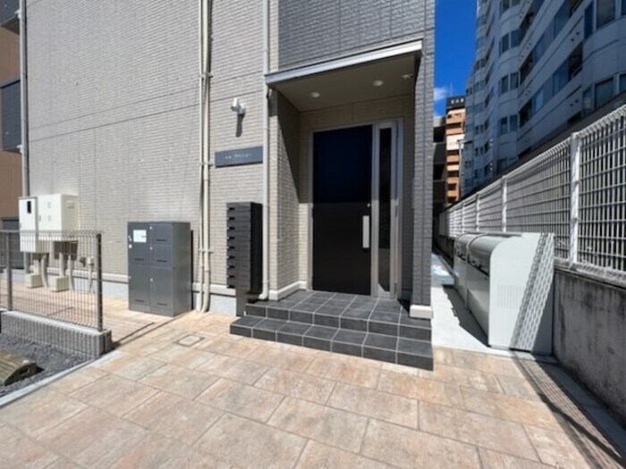 エル アベニューの物件外観写真