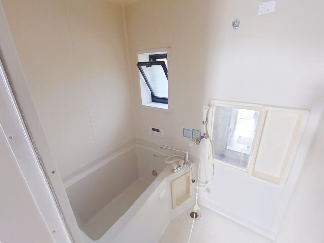 シャイン・クレストＢの物件内観写真