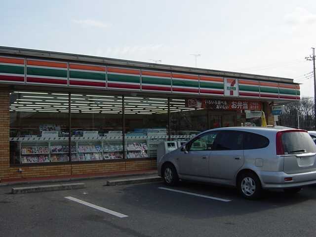 クローバーハウスＢの物件外観写真