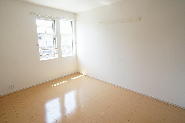 ネオ　エレガンスＣの物件内観写真