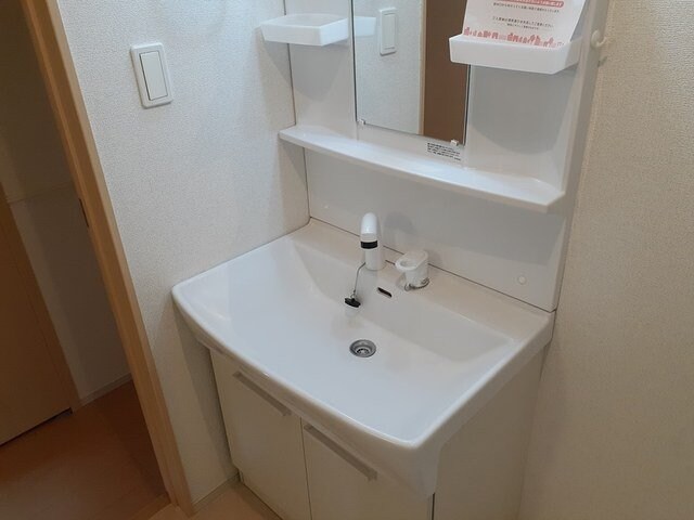 クレマチスＢの物件内観写真