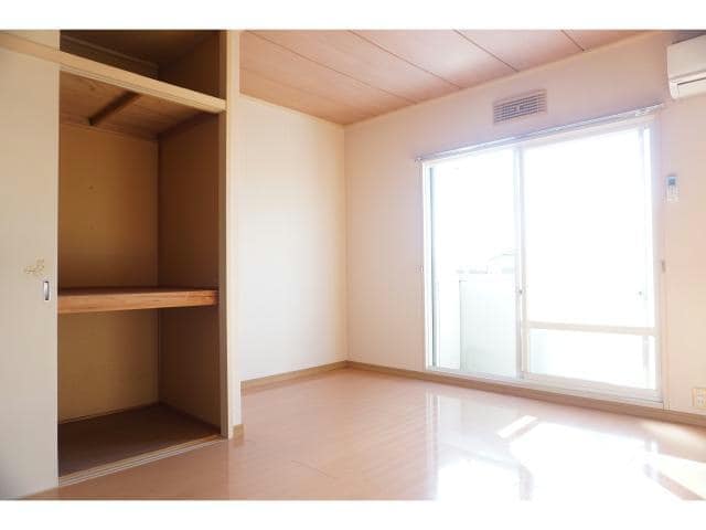 サンシティ岡本の物件内観写真