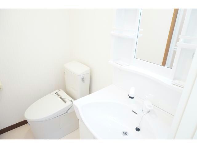 レジデンス桜田の物件内観写真