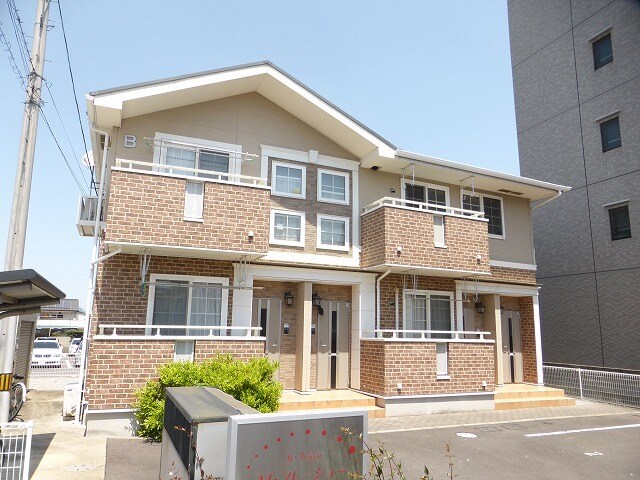 Ｍ・フレージュー　Ｂの物件外観写真