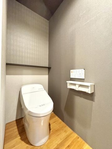 コリドール中央の物件内観写真