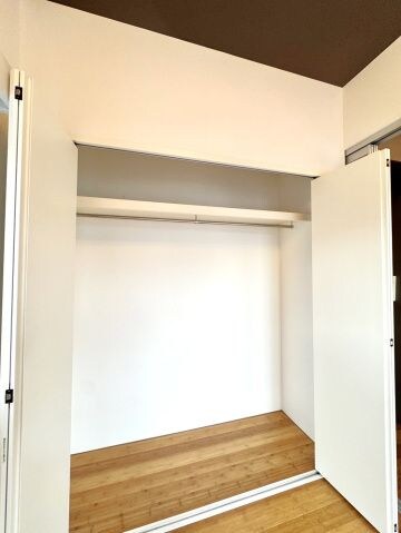 コリドール中央の物件内観写真