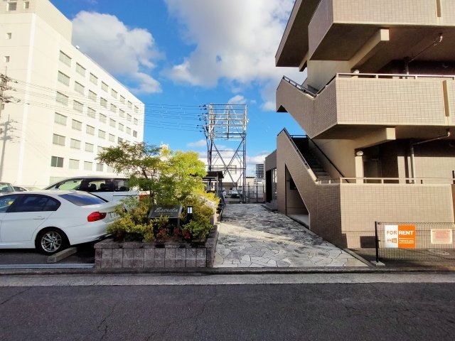 エストレーラの物件外観写真