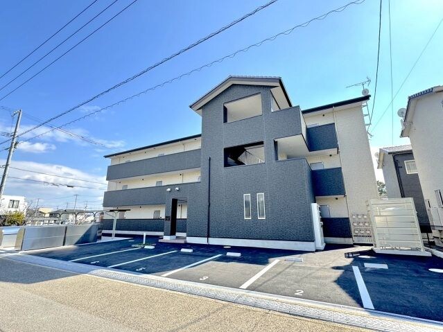 イーストレガシーレジデンスの物件外観写真