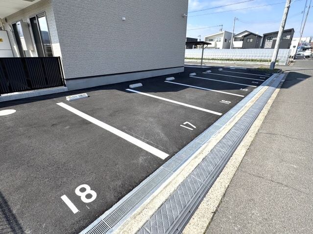 イーストレガシーレジデンスの物件外観写真