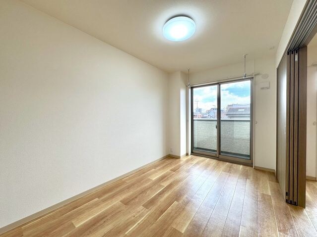 イーストレガシーレジデンスの物件内観写真