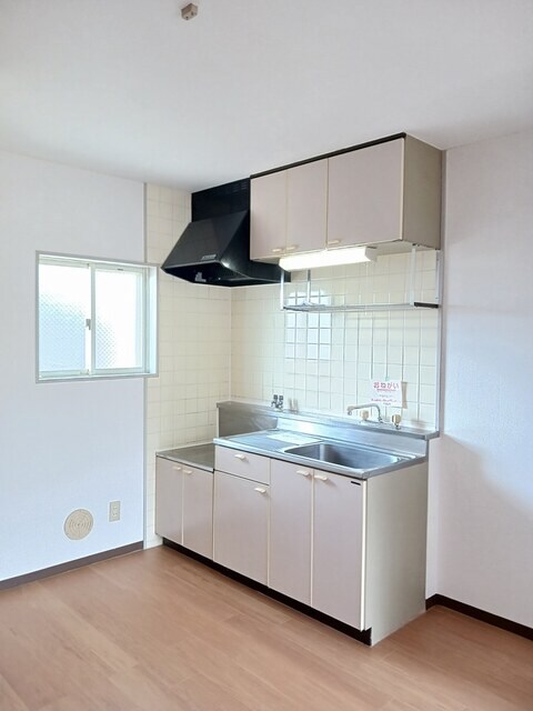 ニューシティー八栗口Ｂの物件内観写真