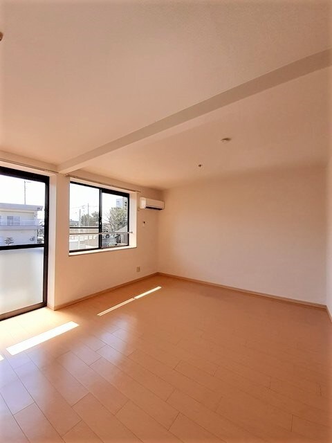 ニューエルディム浅野の物件内観写真