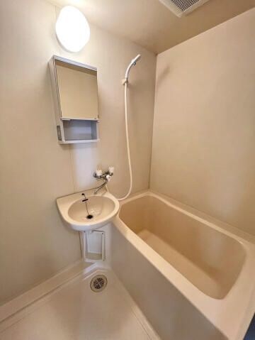 フォブール古高松Ａの物件内観写真