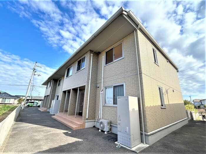 メゾン シンシアの物件外観写真