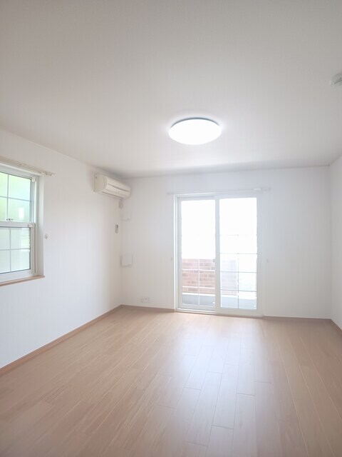 ロイヤルスクウェア　一宮Ⅰの物件内観写真