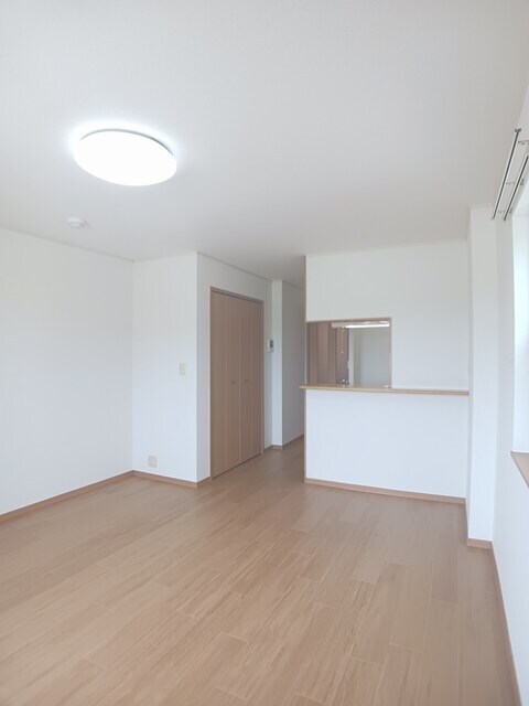 ロイヤルスクウェア　一宮Ⅰの物件内観写真