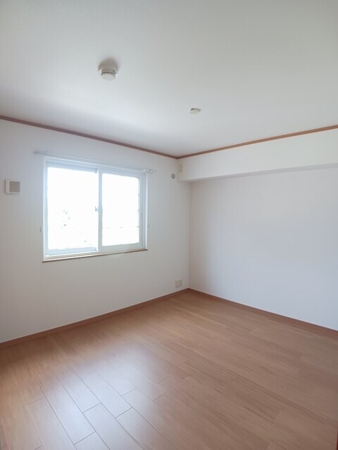 ウエストヒルズＣの物件内観写真