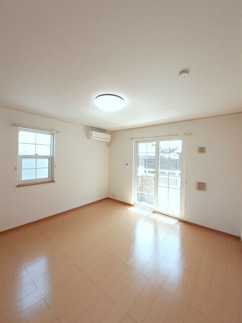 アベンシス５の物件内観写真