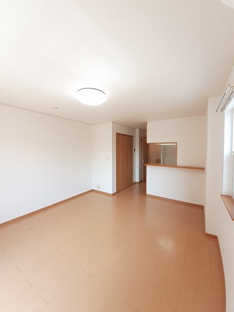 アベンシス５の物件内観写真