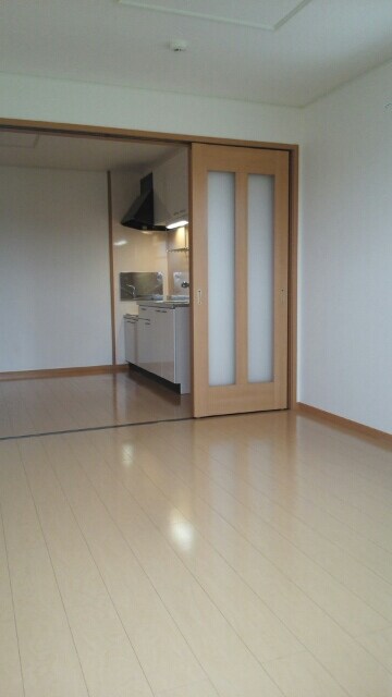 アベンシス７の物件内観写真