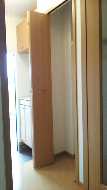 アベンシス７の物件内観写真