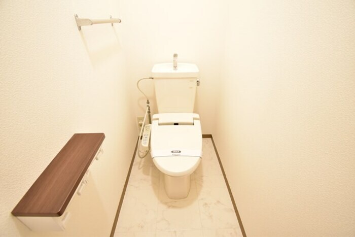 ファミール河野 A棟の物件内観写真