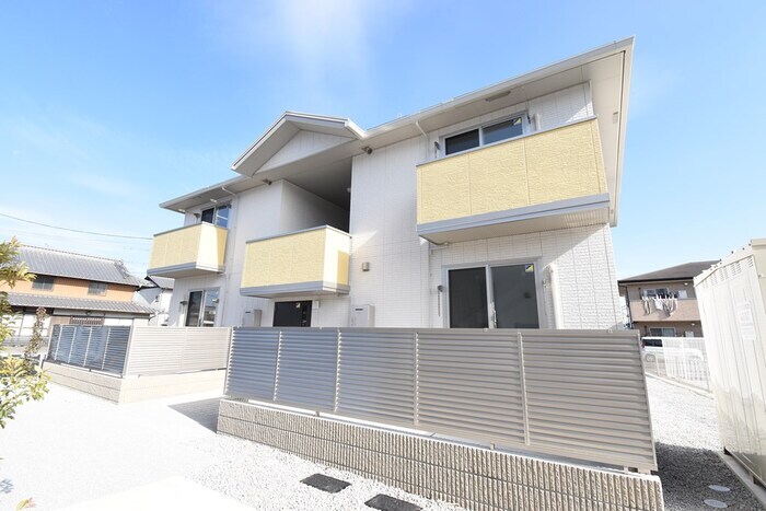 リーブルⅡ B棟の物件外観写真