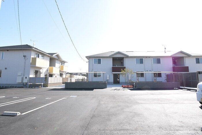 リーブルⅡ B棟の物件外観写真