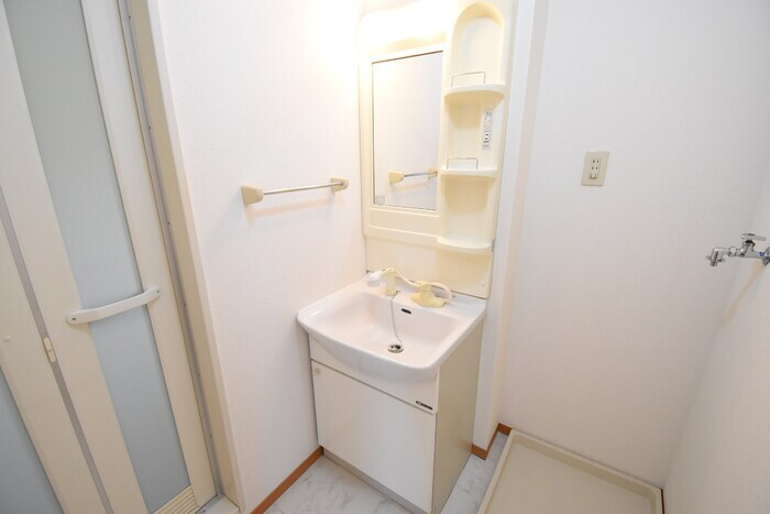 一本木ハイム E棟の物件内観写真