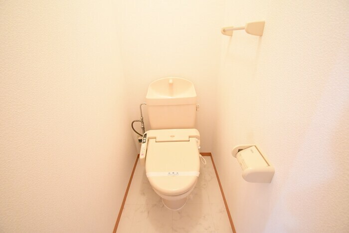 一本木ハイム E棟の物件内観写真