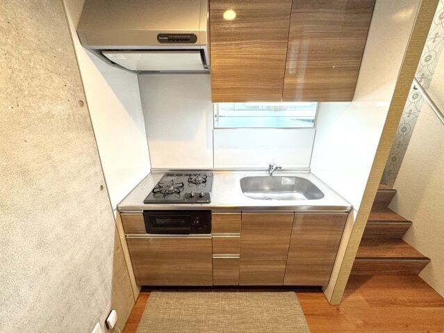 コリドール中央の物件内観写真