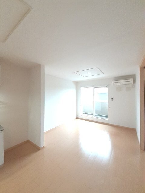 ベル・メゾン鶴市Ｂの物件内観写真