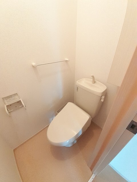 アスランリバーウエストＢの物件内観写真